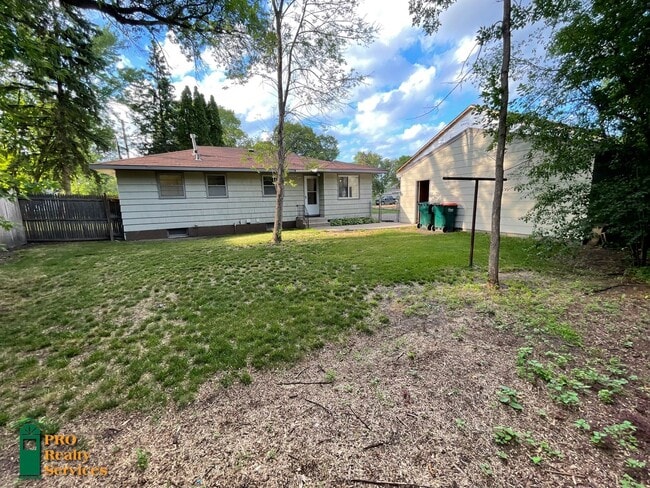 Building Photo - 2 Bedroom Home in Blaine
