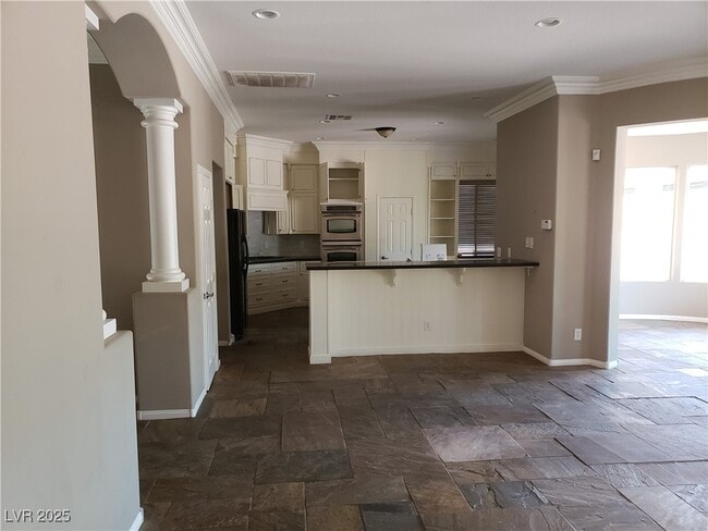 Building Photo - 9338 Wilderness Glen Ave