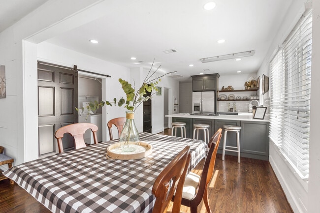 spacious utility room off of the kitchen and dining - 2511 Lipscomb St