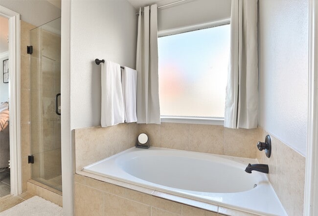 Building Photo - 3506 Jct Bend Ln