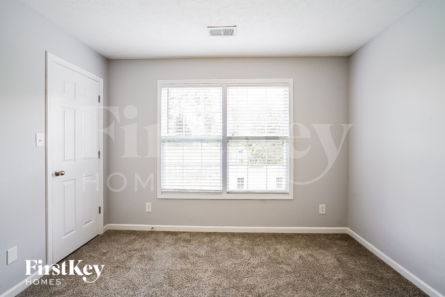 Building Photo - 3371 Heatherwood Trce