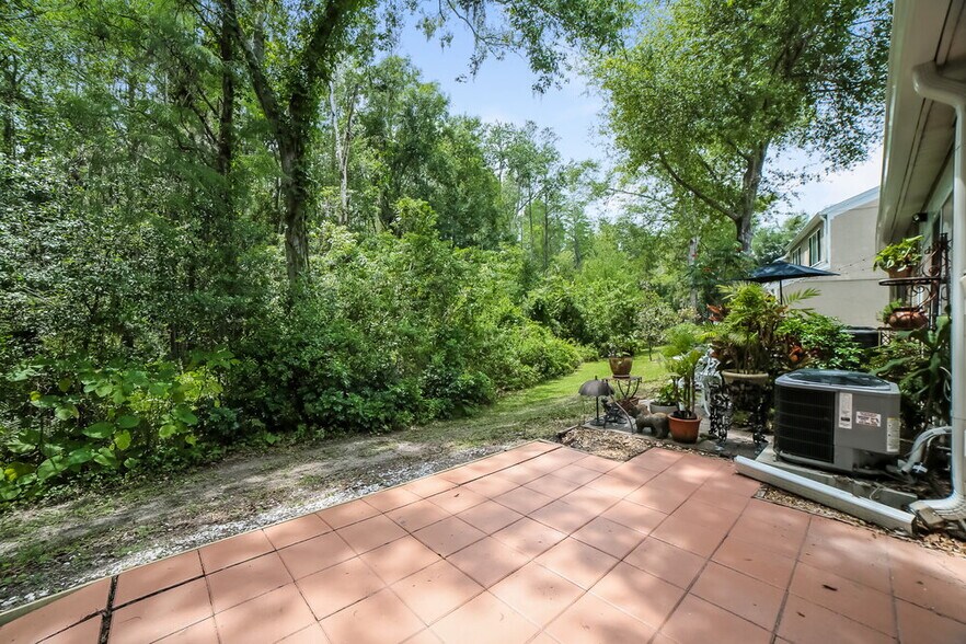 Building Photo - 5512 Carrollwood Key Dr