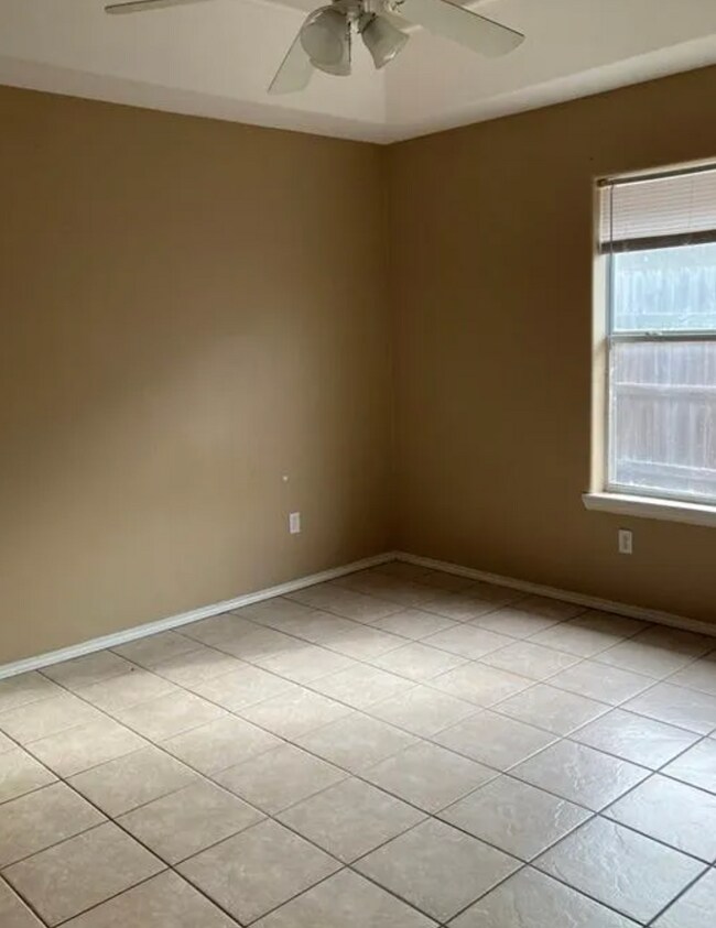 Building Photo - 3818 W Faith Hill St