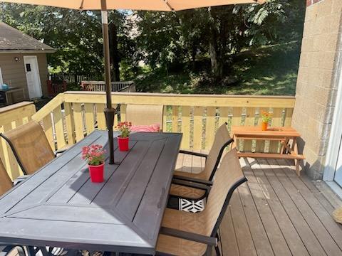 Building Photo - 251 Sebring Ave