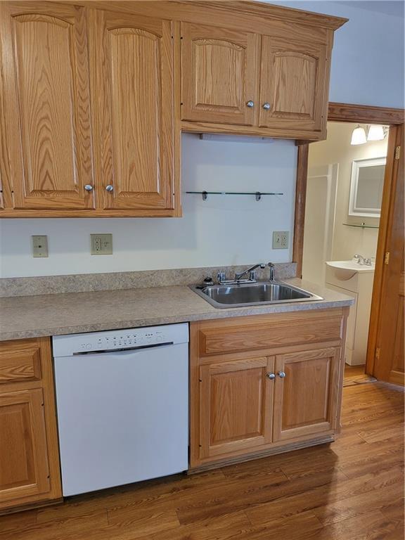 Building Photo - 511 Pond St