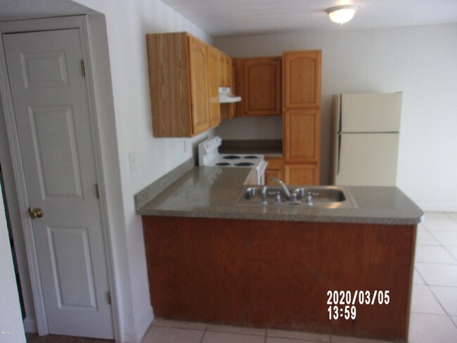 Building Photo - 1715 Dixon Blvd