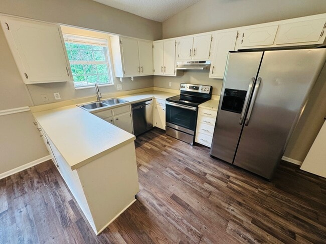 Building Photo - FOR LEASE- SINGLE-FAMILY HOME IN Mt Juliet