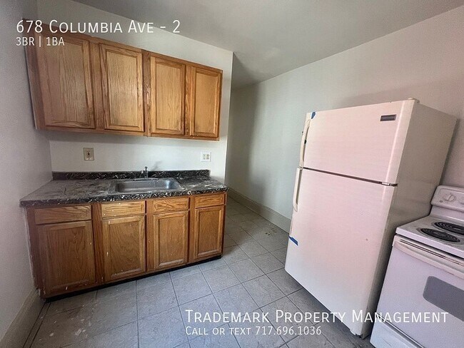 Building Photo - 678 Columbia Ave