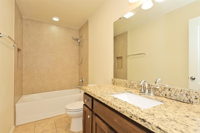 Building Photo - 5610 Montevista Dr
