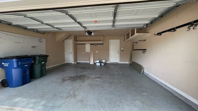 2-car garage with lots of storage options - 1316 Alpine Mountain Dr