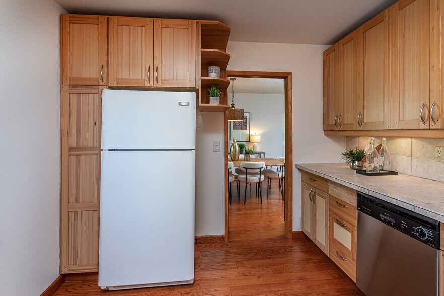 Building Photo - 7727 Via Capri