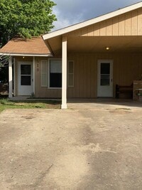 Building Photo - 518 Wigwam Ln