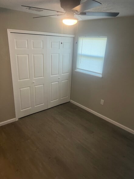Building Photo - 7205 Eudine Dr S