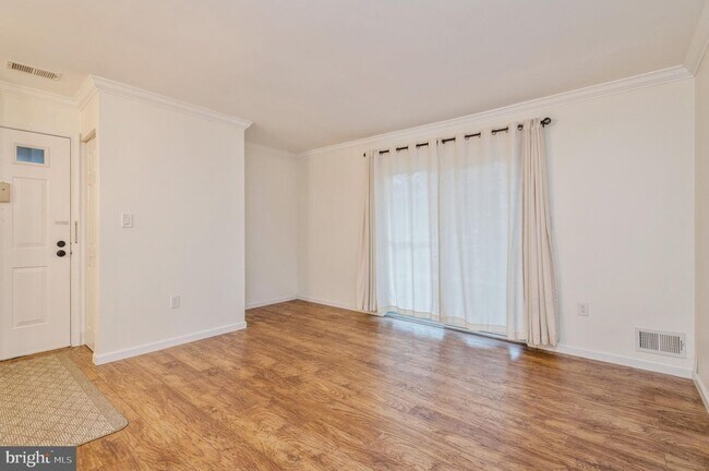 Building Photo - 101 Quince Ct