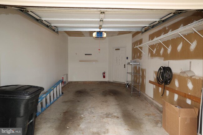 Building Photo - 45090 Brae Terrace