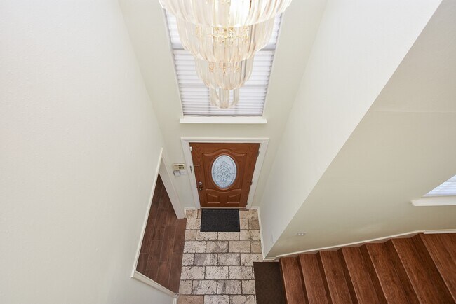 Building Photo - 4026 Almond Lake Dr