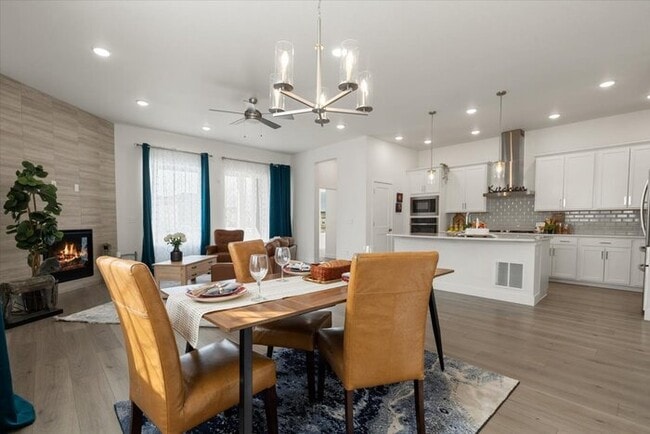Building Photo - 6602 Enclave Vista Loop