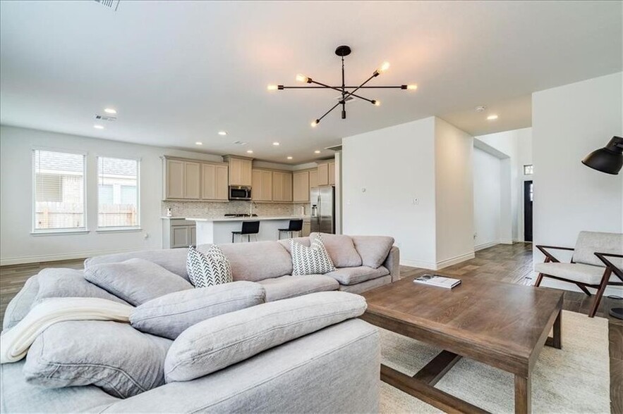 Building Photo - 101 Locklin Dr