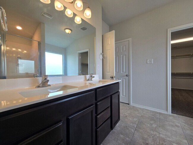 Building Photo - PRICE REDUCTION - AVAILABLE NOW!