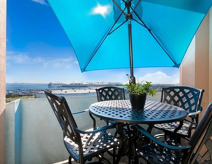 Building Photo - 388 E Ocean Blvd