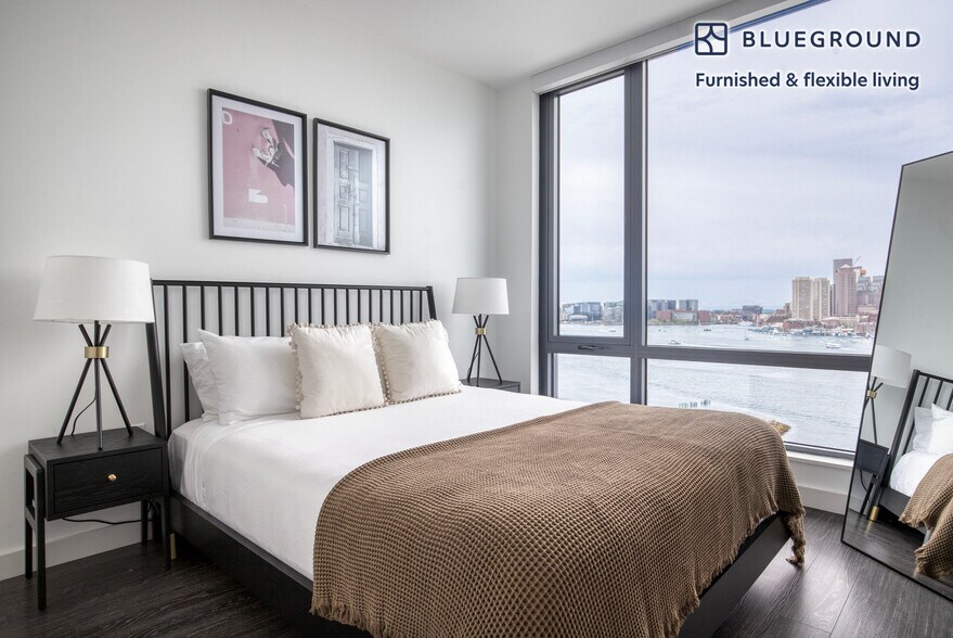 Building Photo - 10 New St