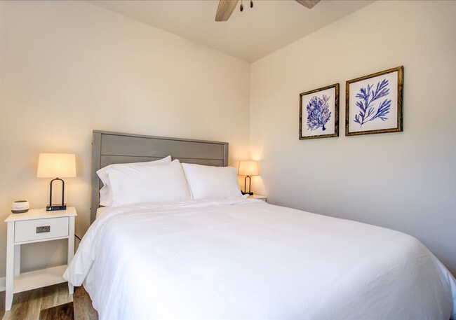 Building Photo - 156 Rodney Ct