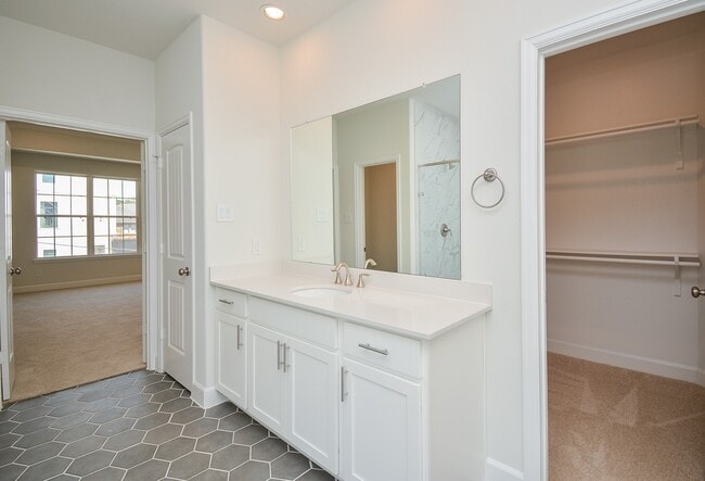 Building Photo - 1847 Sul Ross St