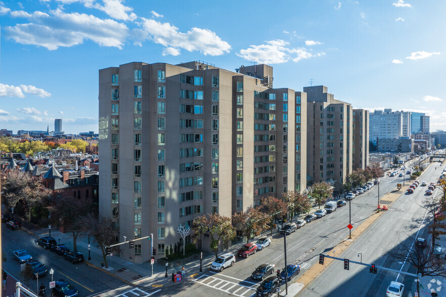 Building Photo - The Greenhouse Apartments