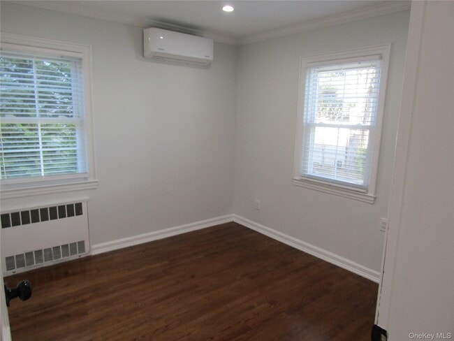 Building Photo - 321 Redmont Rd