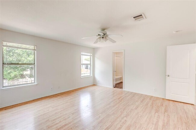 Building Photo - 191 Beech Dr