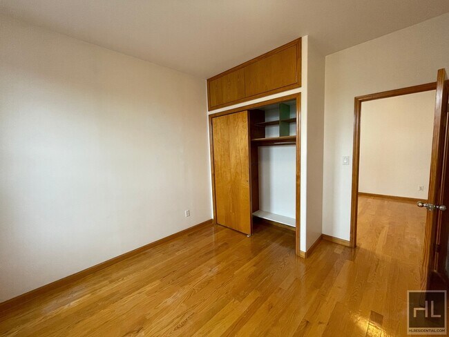 Building Photo - CLARA STREET