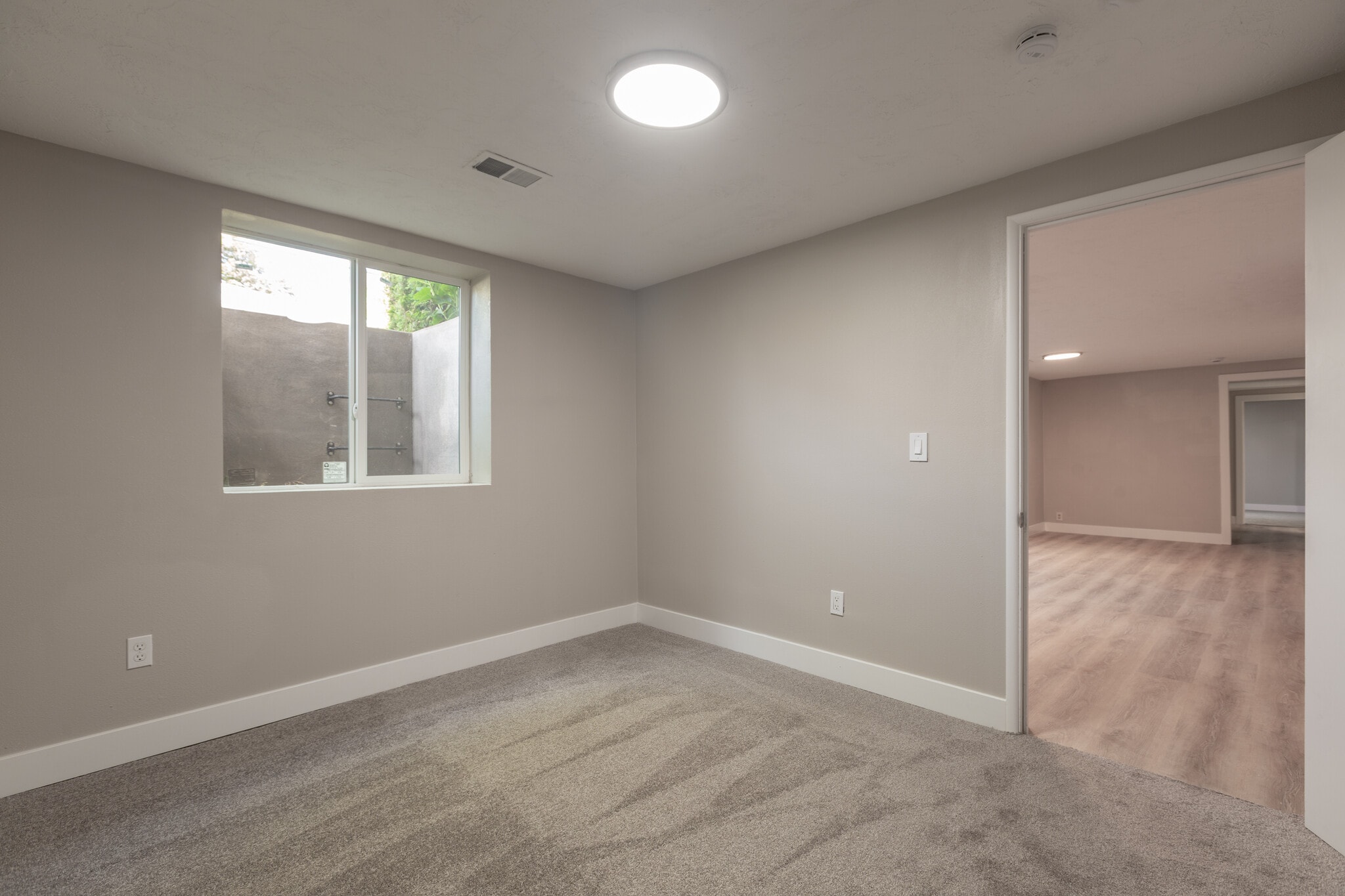 Building Photo - 3728 SE 49th Ave