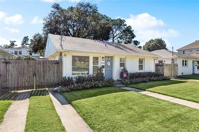 Primary Photo - 940 Florida Blvd