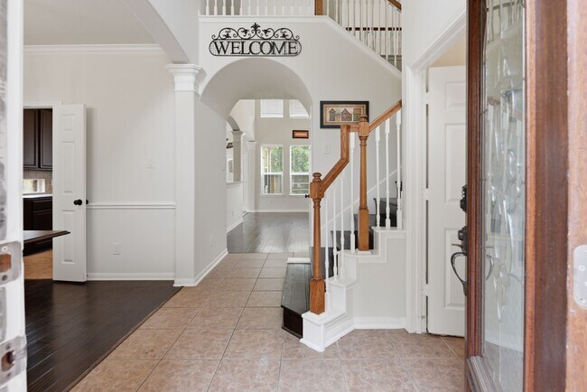 Building Photo - 7519 Chathan Glen Ln