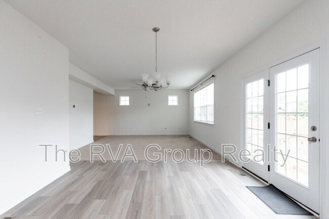 Building Photo - 5620 Moss Side Ave