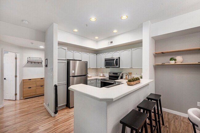 Building Photo - 8400 S Upham Way