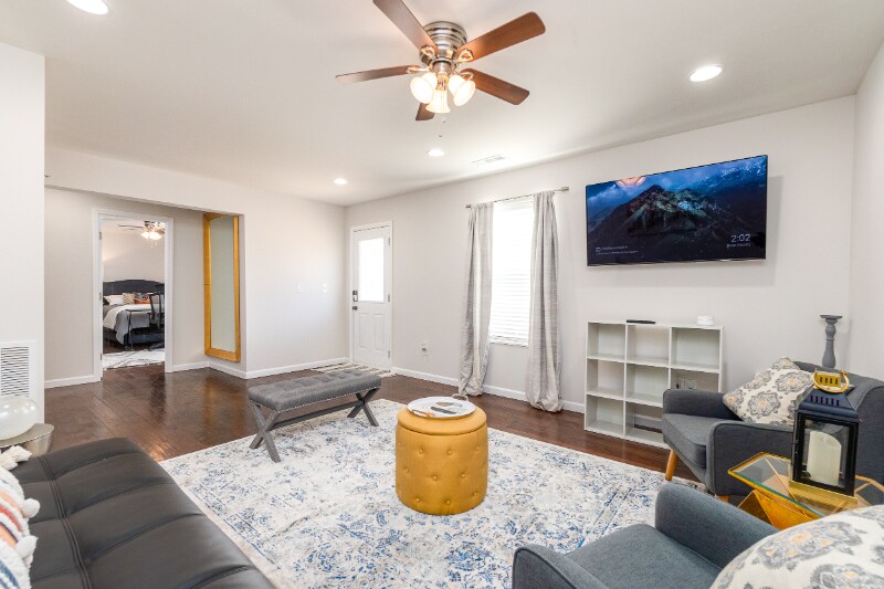 Building Photo - 2318 Centenary Way Ct