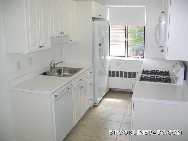 Building Photo - 78 St Paul St