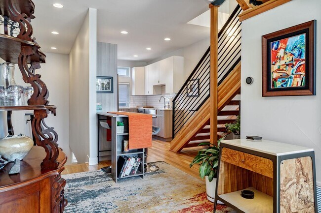 Building Photo - 4-Story 2BD, 2.5BA LoHi Townhome with Rooftop Deck