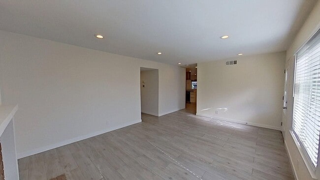 Building Photo - 25621 Califia Dr