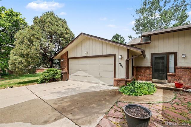 Building Photo - 1064 Fairway Ct