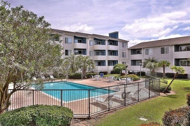 Building Photo - 1490 Harbor Dr