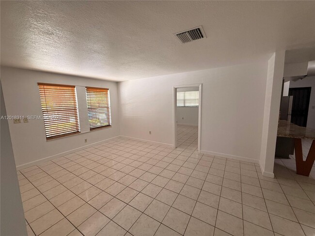 Building Photo - 311 NE 57th St