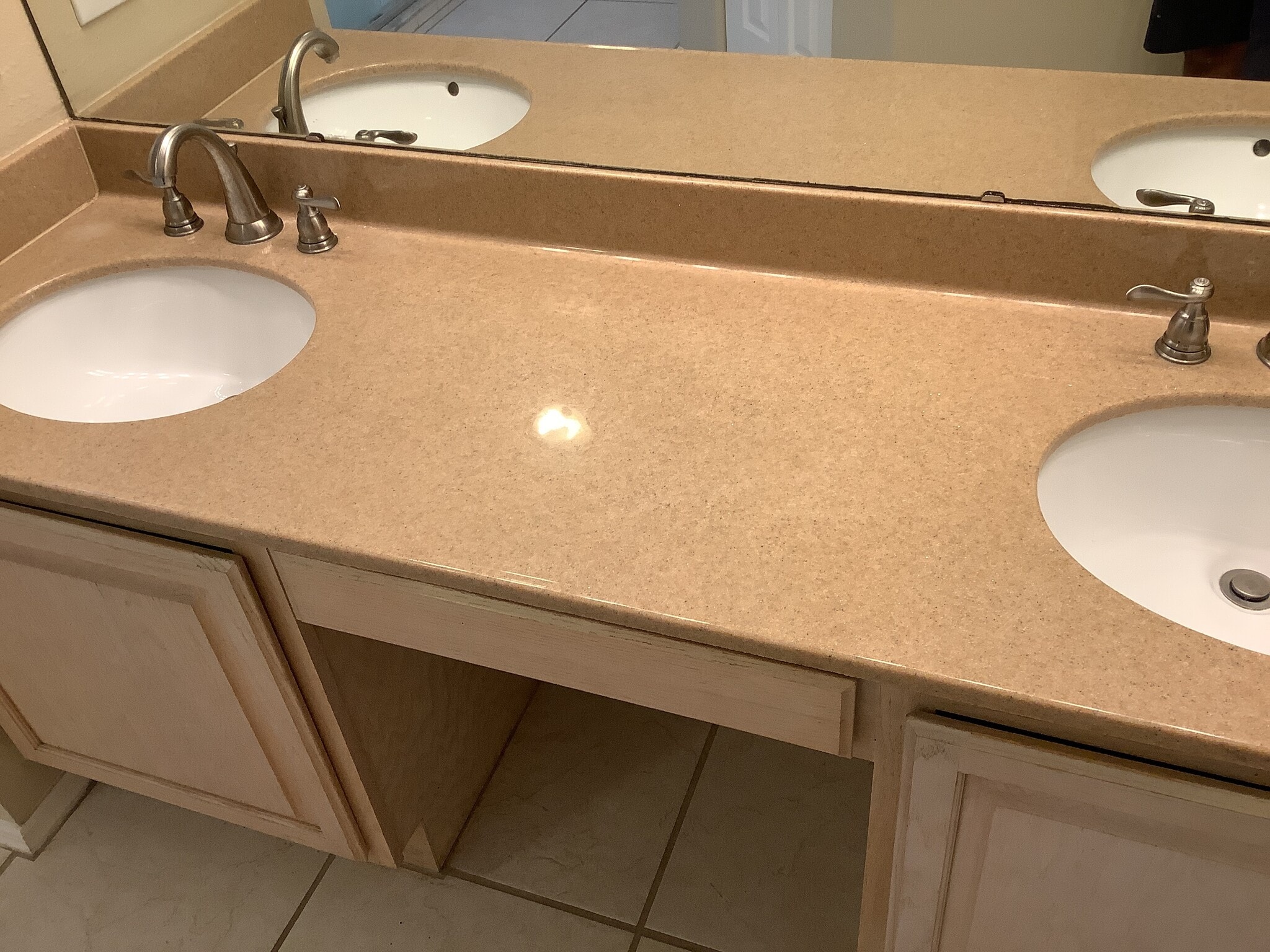 Building Photo - 2022 Blue Heron Dr