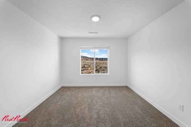 Building Photo - A Lovely 3 Bedroom Townhome with Amazing Amenities!