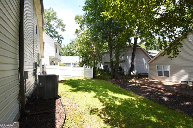 Building Photo - 402 Sherrels Ford