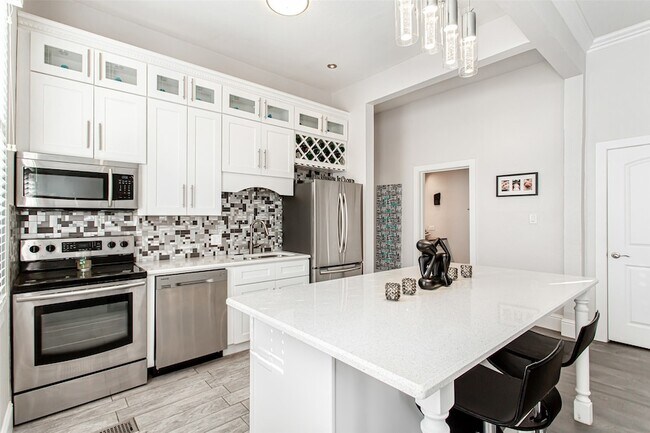 Building Photo - 4719 Junius St