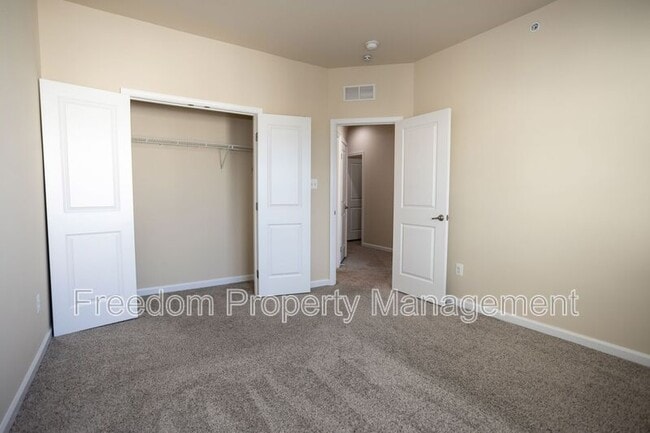 Building Photo - 7408 Brunson Cir