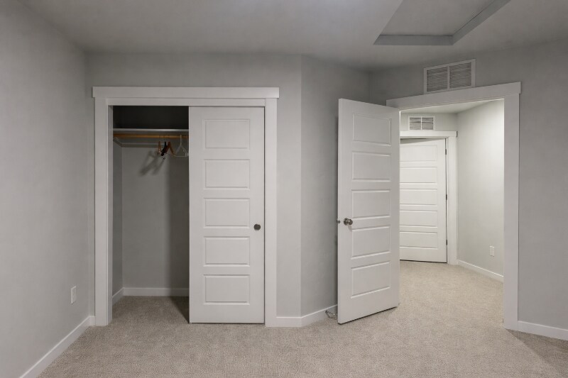 Building Photo - 8884 W Hill Rd Pkwy