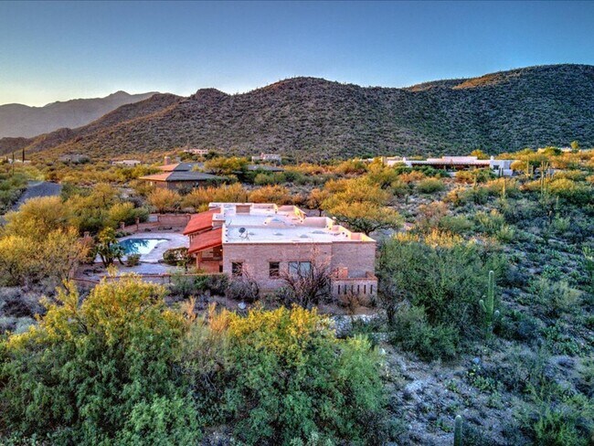 Building Photo - 3350 N Wide Loop Dr